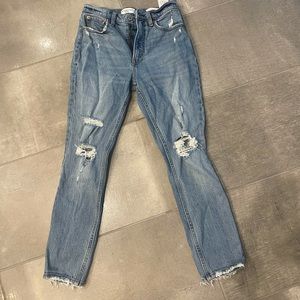 ABERCROMBIE & FITCH high rise jeans